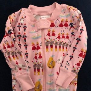 Hanna Andersson 12 Days is Christmas footie PJs